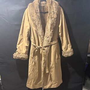 Women's Forecaster of Boston luxury “furlook” coat size 13/14 vintage
